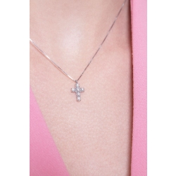 Weißgold-Kette mit kleinem Kreuz aus Diamanten  2