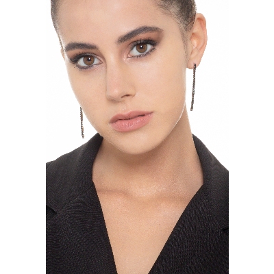 Ohrhänger aus Weißgold mit schwarzen Diamanten