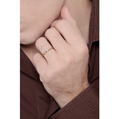 Schmaler Ring aus Gelbgold 18K