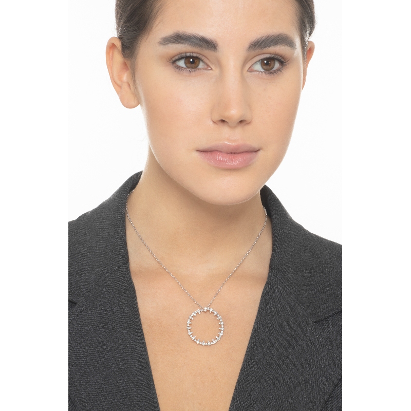 Weißgold-Kette mit Diamantkreis-Anhänger 