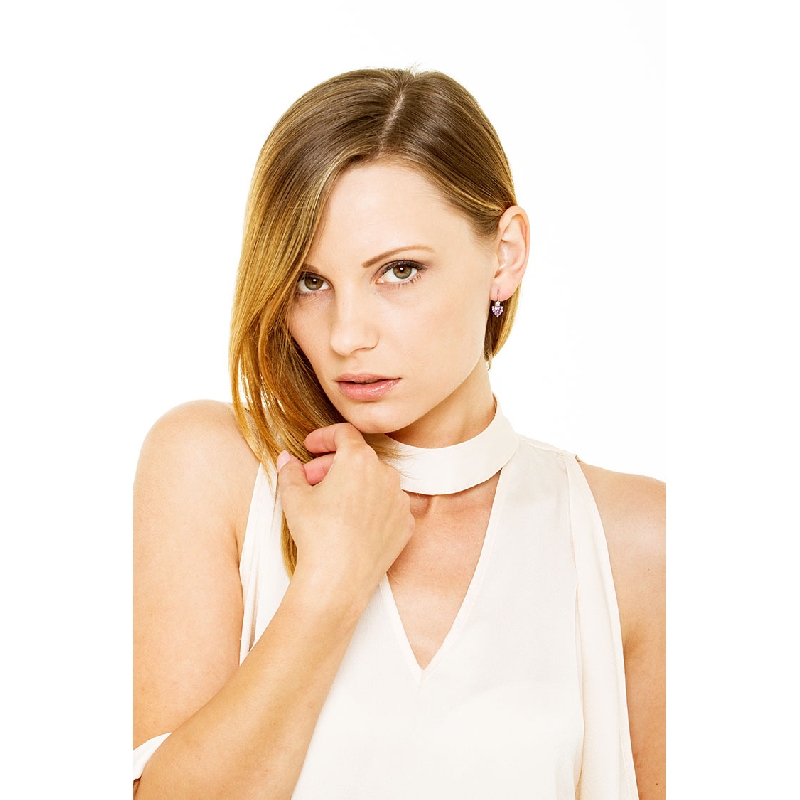 Ohrringe aus 18k Weißgold mit Amethyst und Diamanten Ohrringe aus 18k Weißgold mit Amethyst und Diamanten