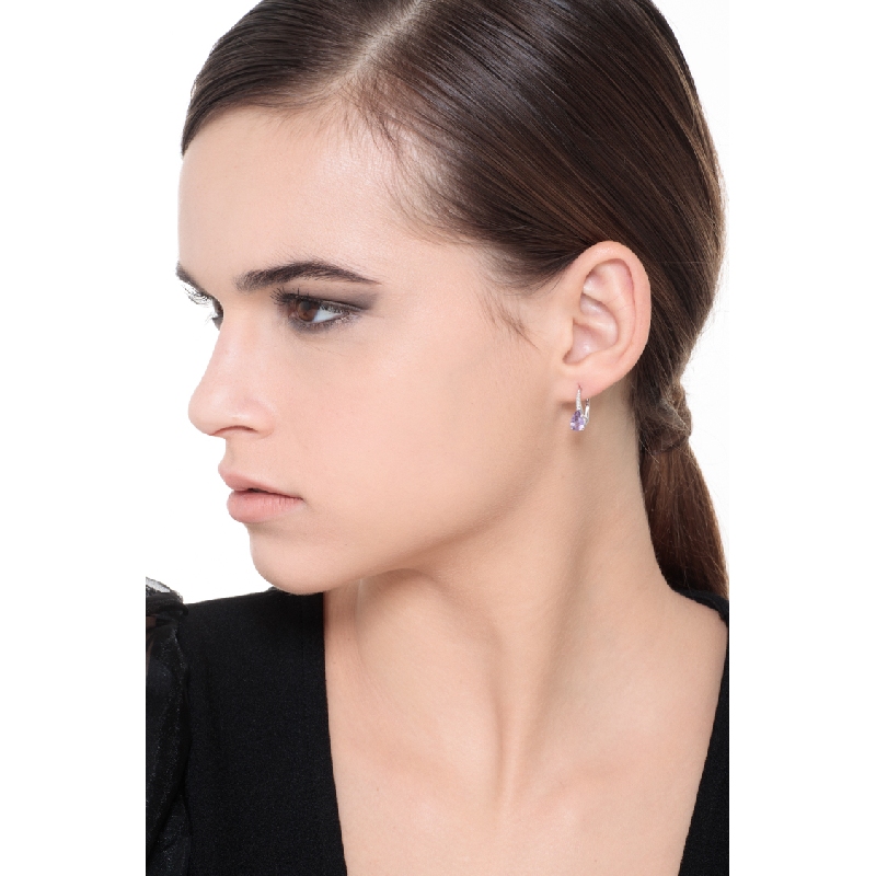 Ohrhänger aus 18k Weißgold mit Amethyst und Diamanten Ohrhänger aus 18k Weißgold mit Amethyst und Diamanten