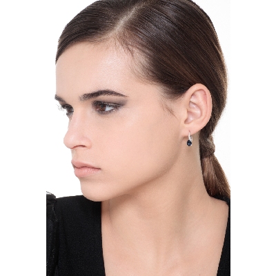 Weißgold Ohrhänger mit blauen Saphiren