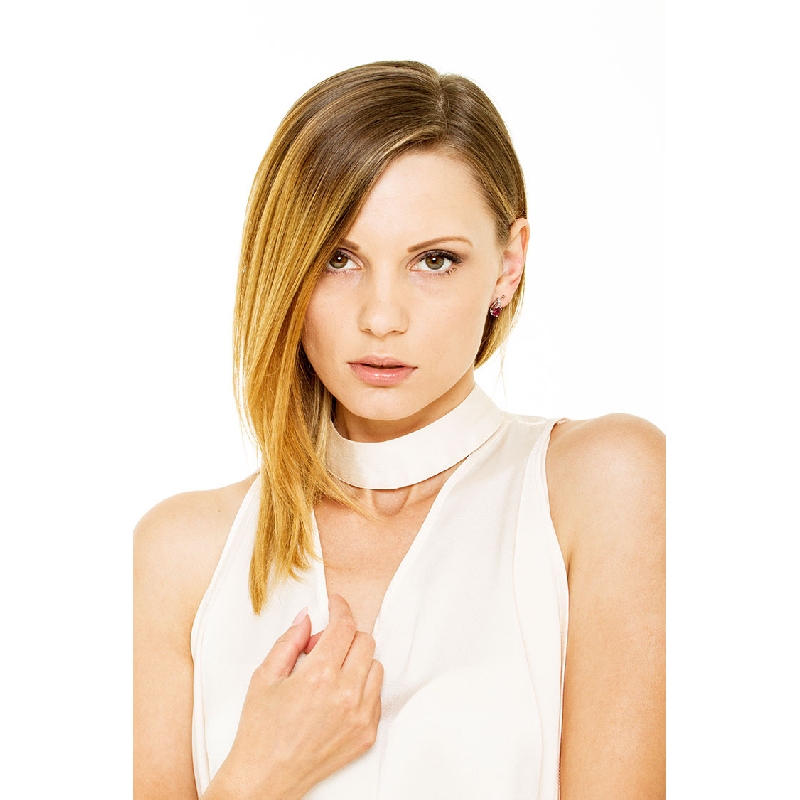 Weißgold-Ohrringe mit Diamanten und Rubinen