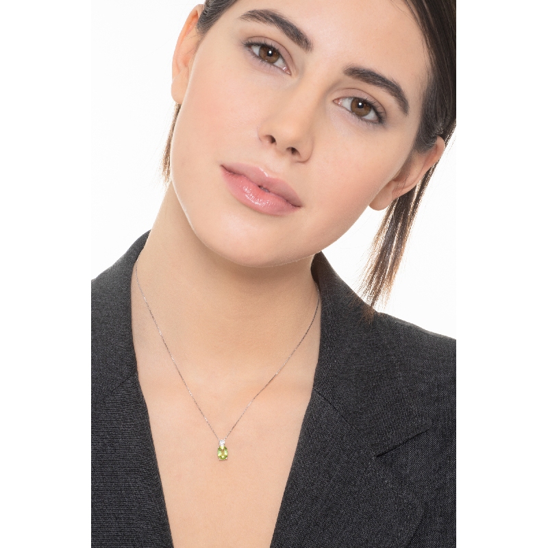 Solitär-Kette aus 18k Weißgold mit Peridot-Anhänger