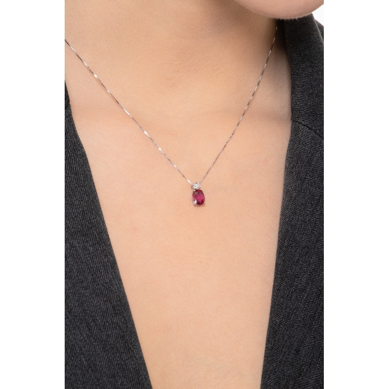 Weißgold Kette Damen mit Rubin-Anhänger und Diamanten