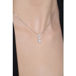 Weißgold 18k Kette mit drei Blumen aus Diamanten   2