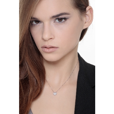 Weißgold 750 Herzkette aus Diamanten