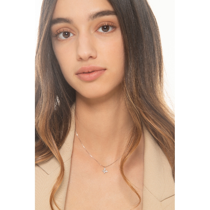 Schmetterling Kette Weißgold mit Diamanten-Anhänger  Schmetterling Kette Weißgold mit Diamanten-Anhänger