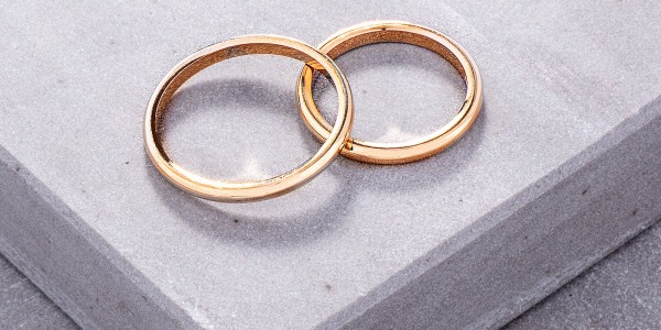Verlobungsringe aus Weißgold: welchen soll ich wählen?
